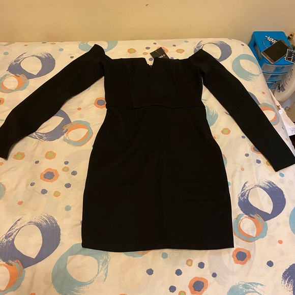 Dress - Picture 7 of 8